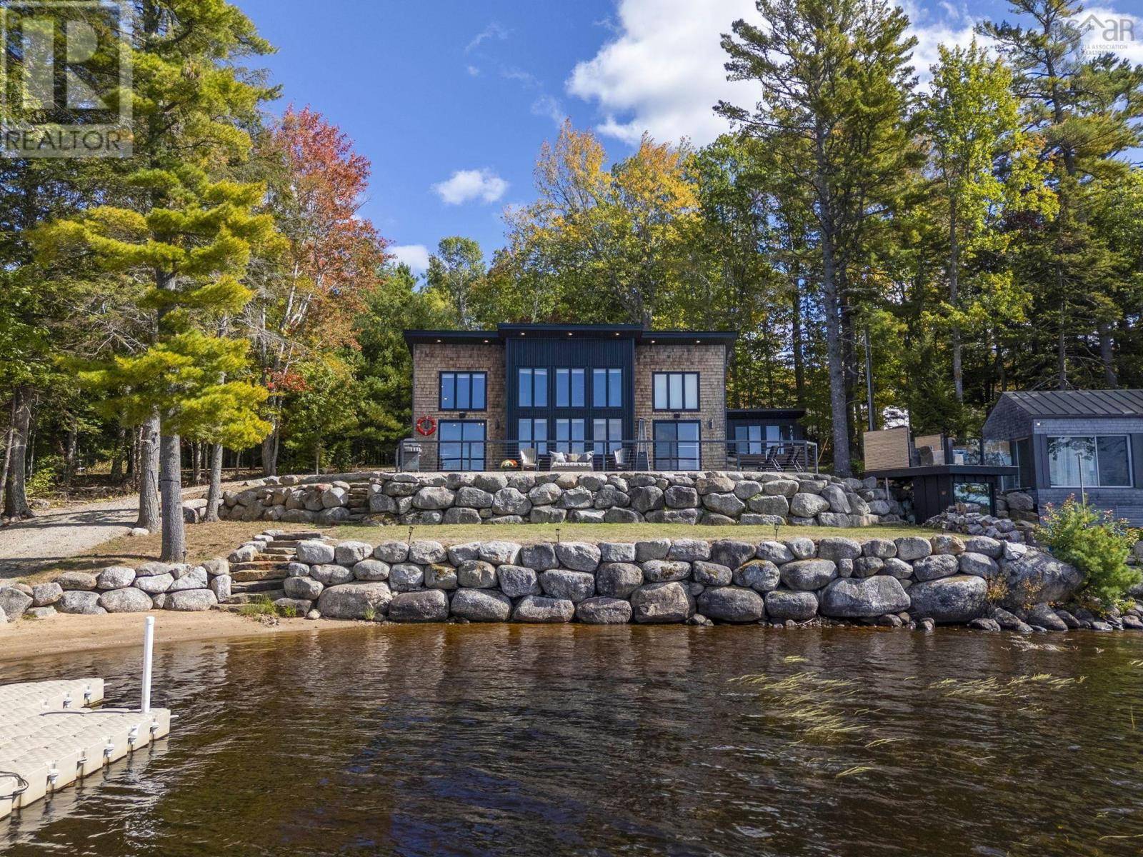 Vaughan, NS B0N2T0,20 Mockingee Lane