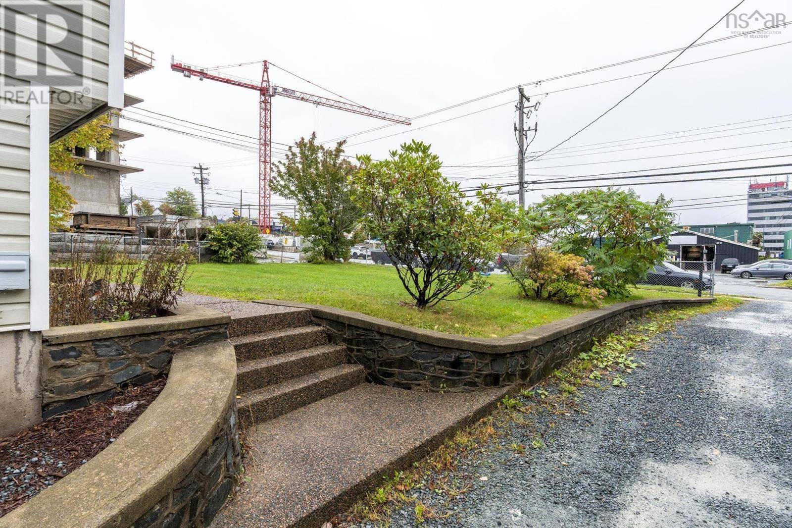 Dartmouth, NS B2X1V5,69 Lakecrest Drive