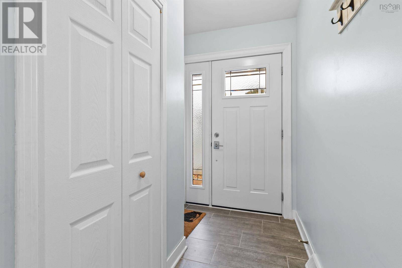 Dartmouth, NS B3A2G6,15 Laurier Street