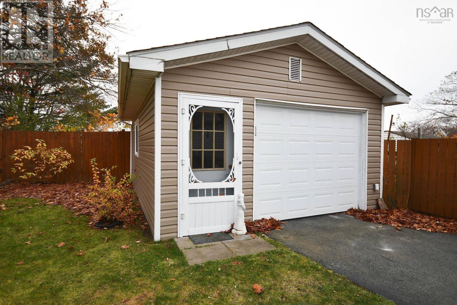 Dartmouth, NS B2W1B4,12 Provost Street