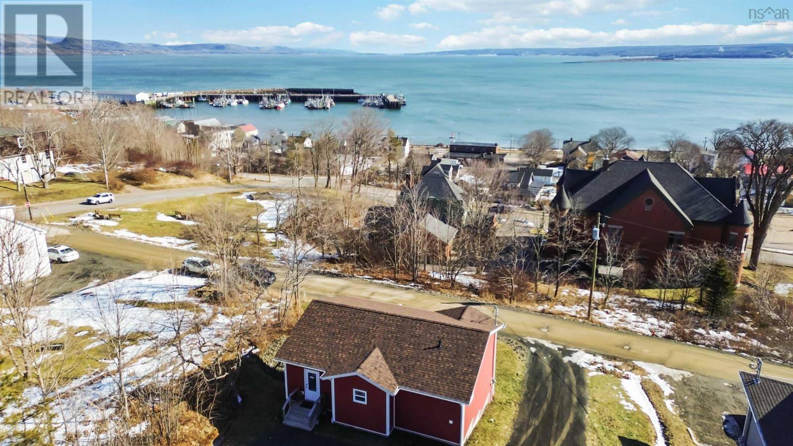 Digby, NS B0V1A0,109 Second Ave Avenue