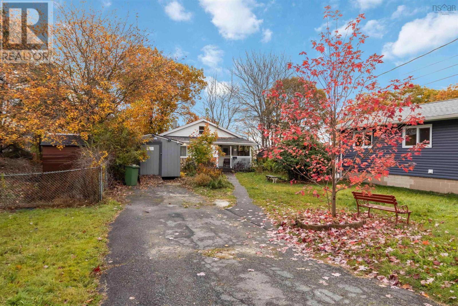 Dartmouth, NS B3A4B8,44 Courtney Road