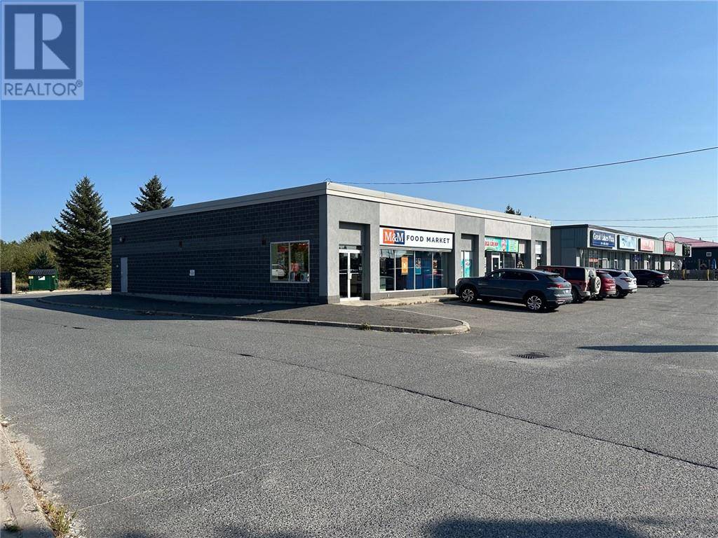 Val Caron, ON P3P1P3,3030 Hwy 69 North