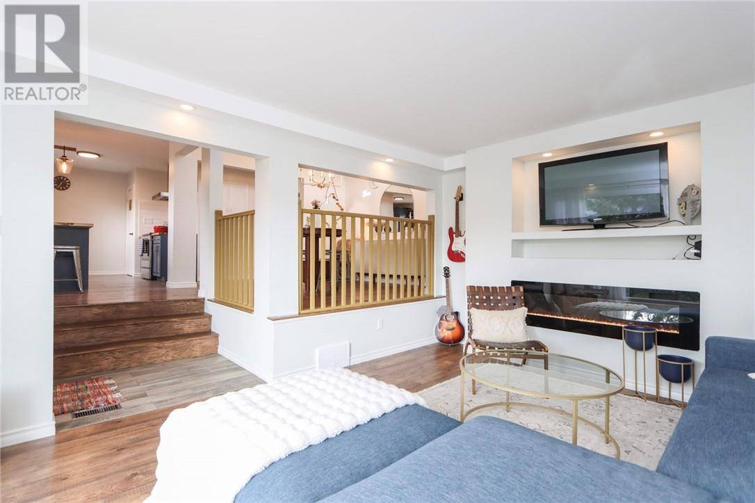 Sudbury, ON P3C2B4,484 Maple St