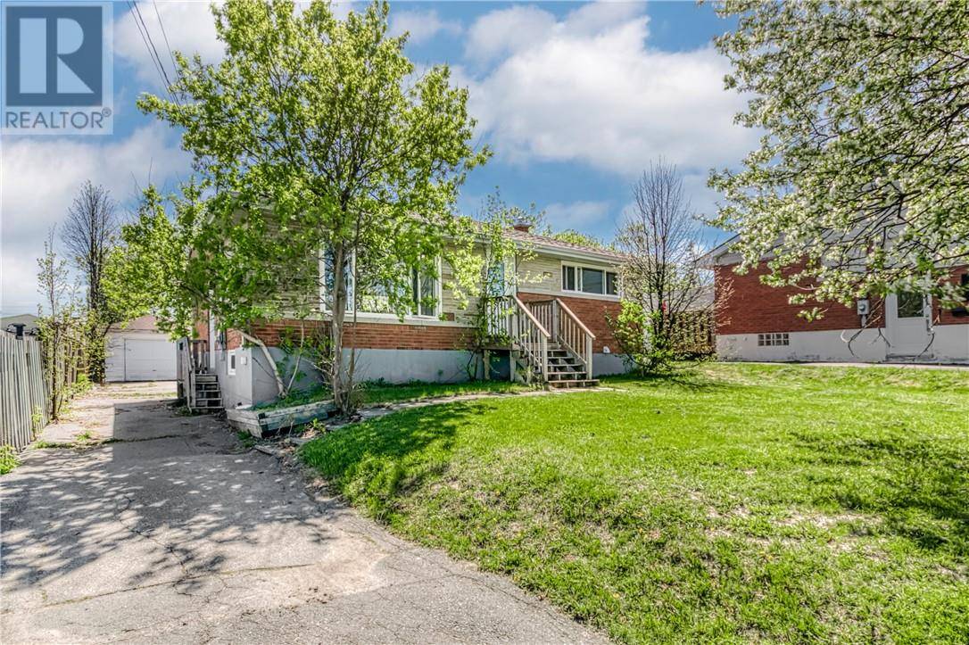 Greater Sudbury, ON P3A2B8,777 Lavoie Street