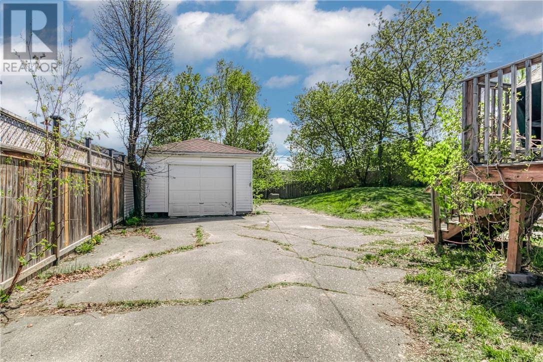 Greater Sudbury, ON P3A2B8,777 Lavoie Street