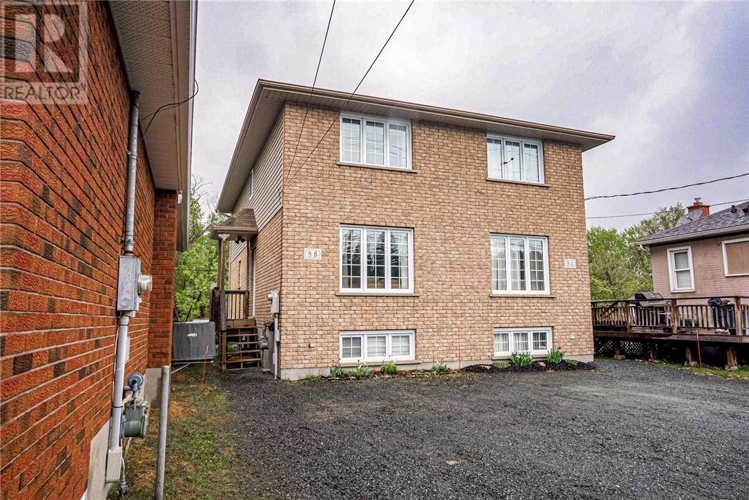 Sudbury, ON P3E2C2,8B Copper Street