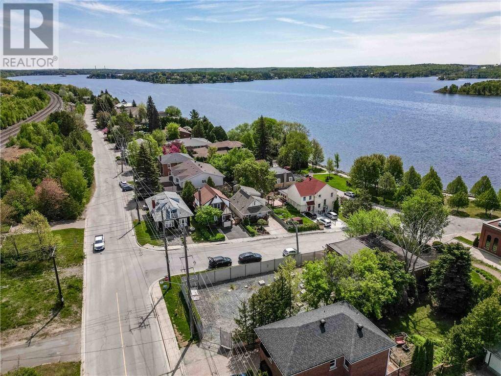 Sudbury, ON P3E2W9,438 Annie Street