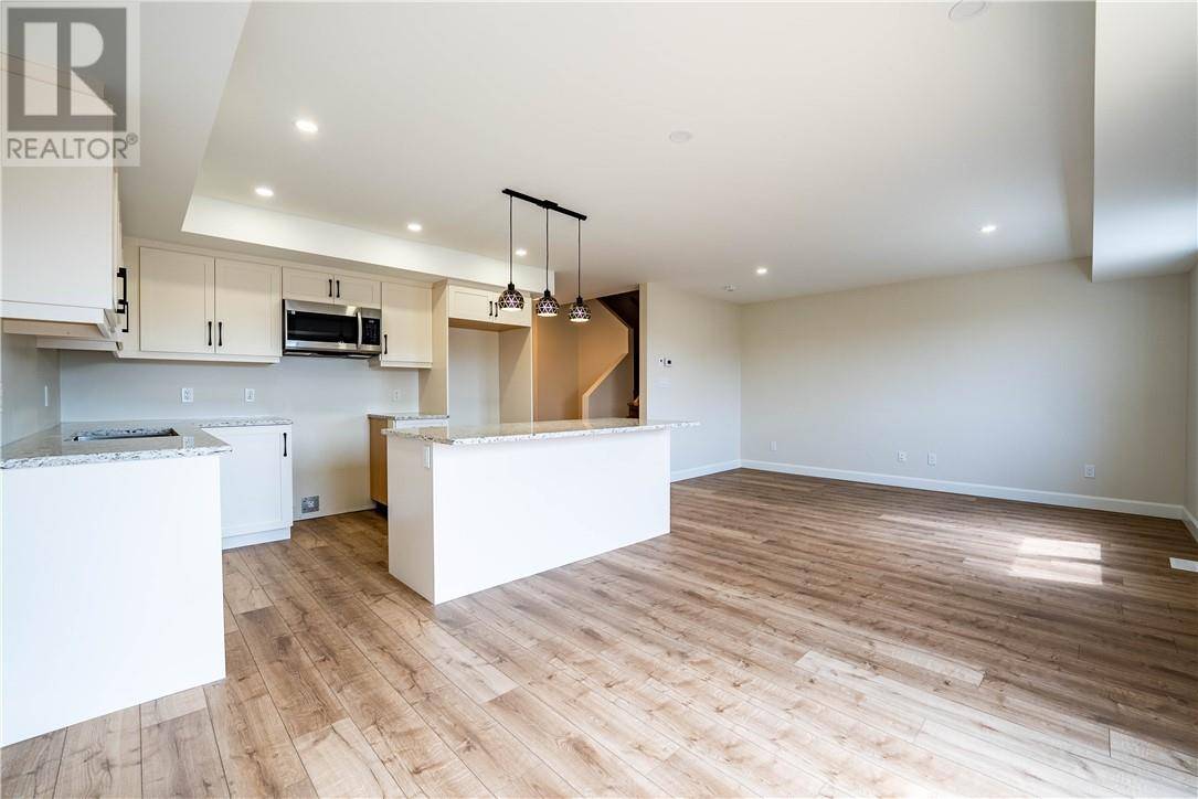 Chelmsford, ON P0M1L0,2952 Ruby Street