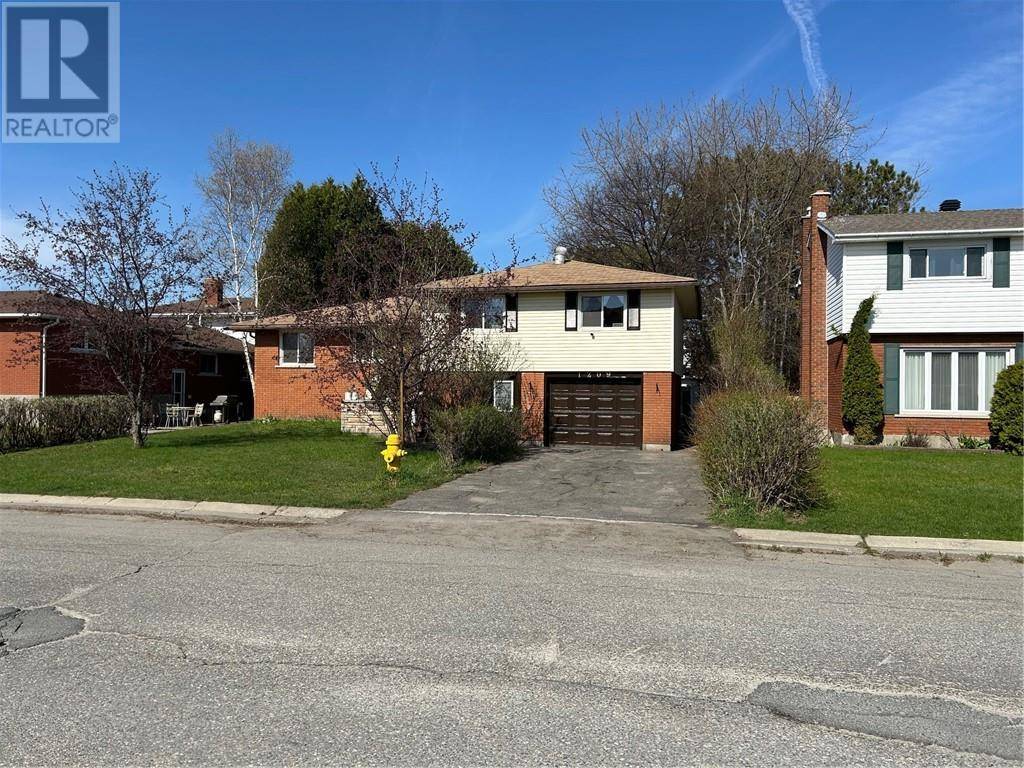 Greater Sudbury, ON P3A3Z5,1209 Voyageur Street
