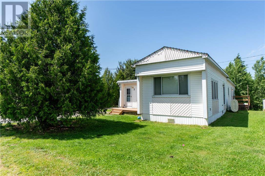 Wahnapitae, ON P0M3C0,1035 Highway 17 Unit# 2