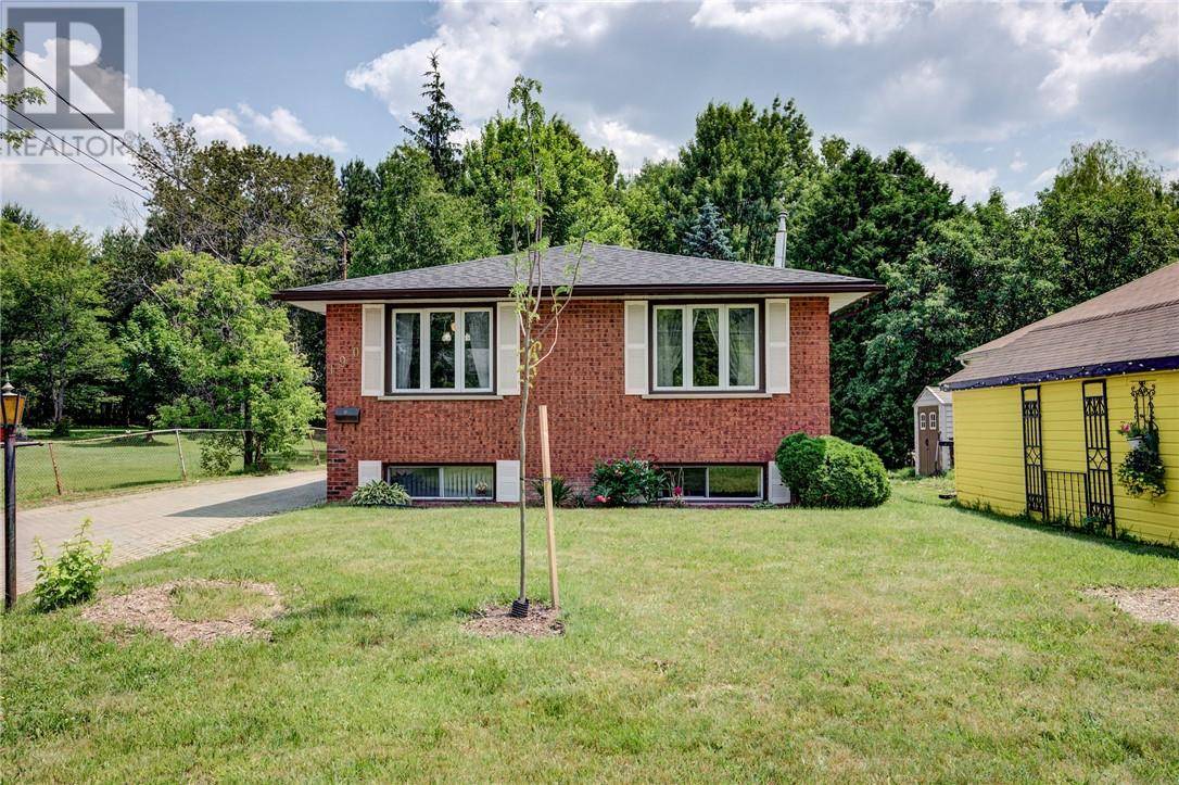 Greater Sudbury, ON P3B3R8,190 Fourth Ave