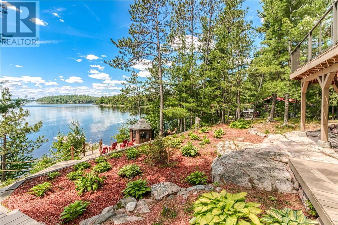 Noelville, ON P0M1A0,384 Zettler Bay Road