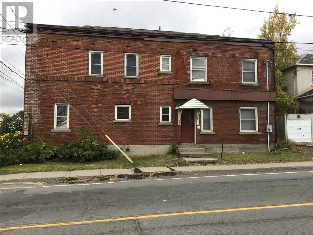 Greater Sudbury, ON P3H1H1,332 Douglas Street