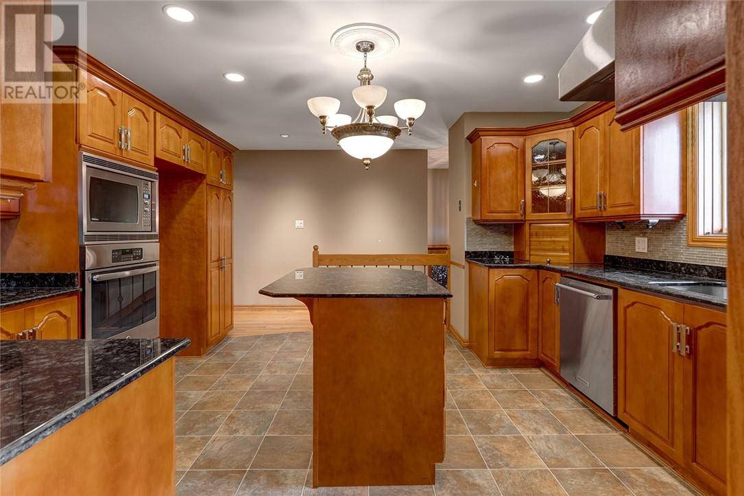 Sudbury, ON P3E5N2,570 Telstar Avenue S