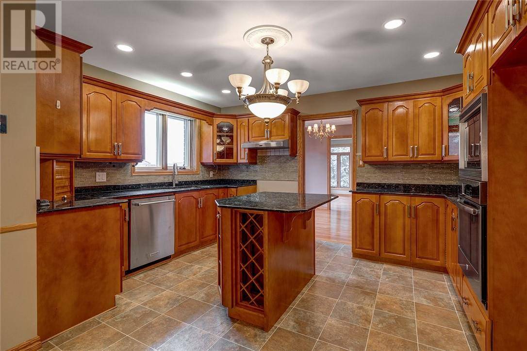 Sudbury, ON P3E5N2,570 Telstar Avenue S