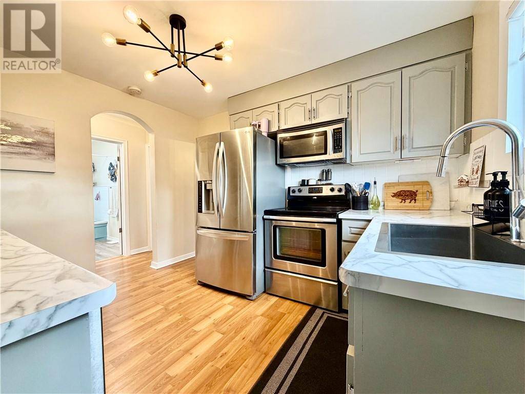 Greater Sudbury, ON P3B1W9,2861 Raymond Street