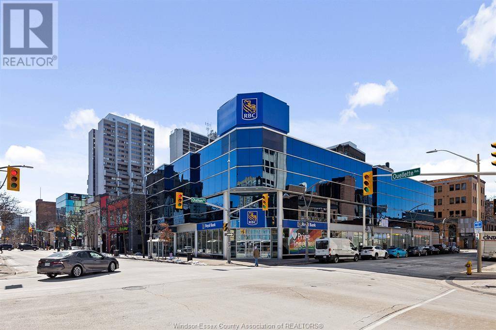 Windsor, ON N9A7J2,245 OUELLETTE AVE #301