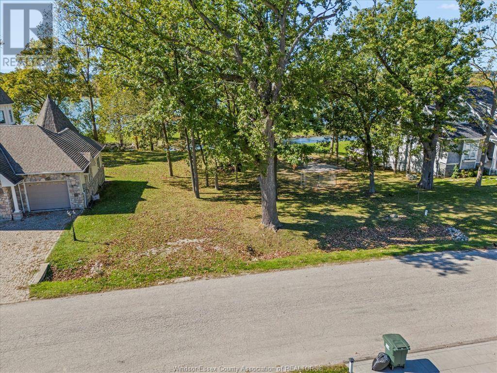 Amherstburg, ON N9V4A6,290 CRYSTAL BAY DRIVE