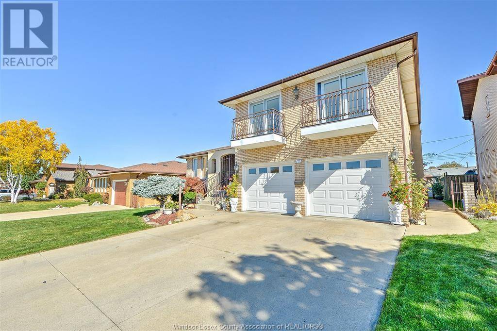 Windsor, ON N9B3S3,1662 ASKIN