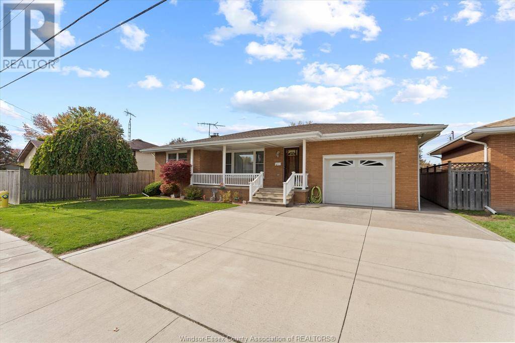 Amherstburg, ON N9V2L6,70 FRYER STREET