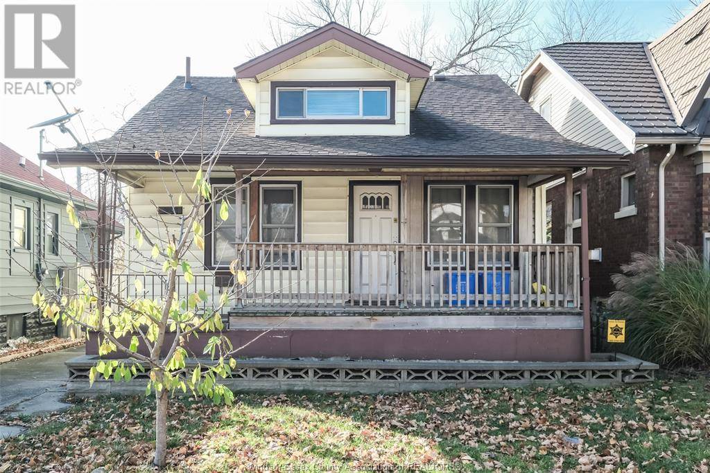 Windsor, ON N9B2N9,823 PARTINGTON AVENUE