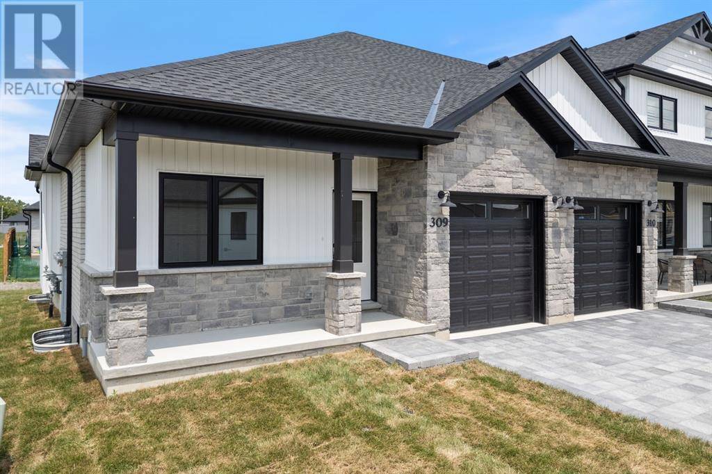 Sarnia, ON N7S0B3,525 ANISE LANE