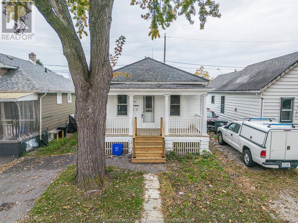 Windsor, ON N9B2A5,912 MCKAY AVENUE