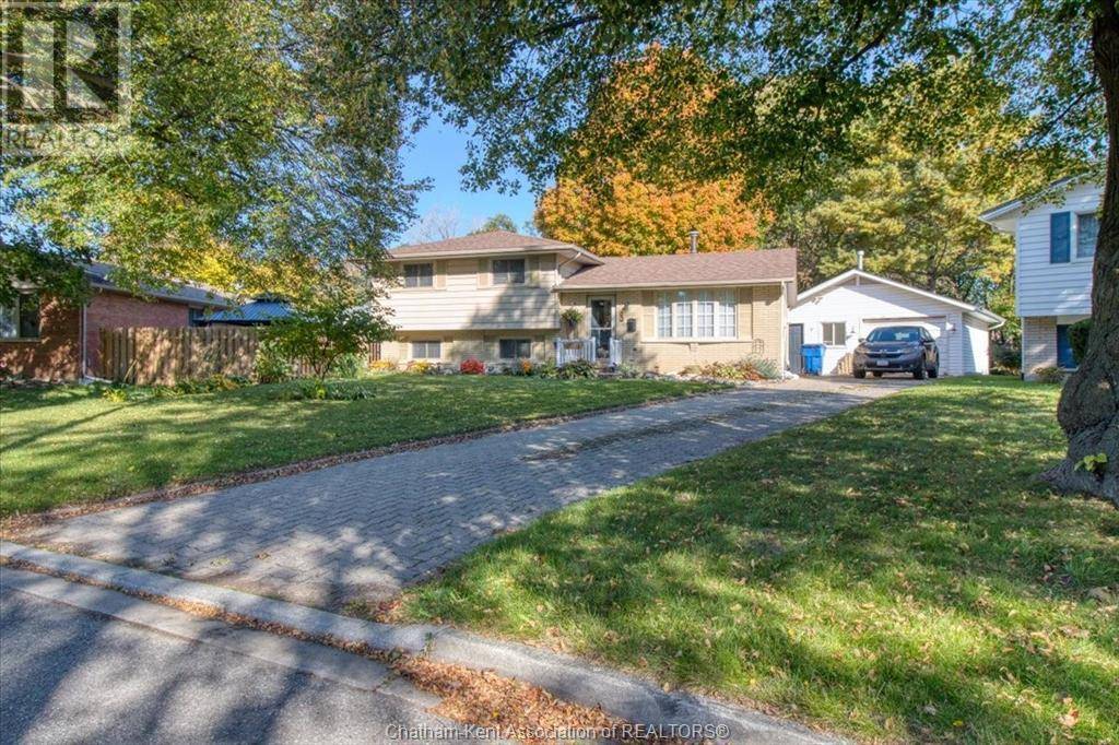 Chatham, ON N7L1H8,63 FINCH AVENUE