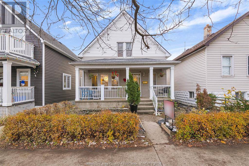 Windsor, ON N8X3M2,1231 MONMOUTH ROAD