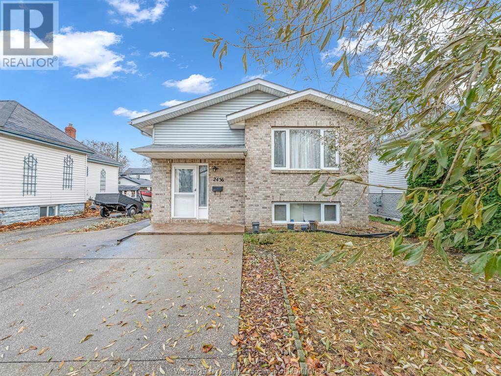 Windsor, ON N8W4N7,2436 TOURANGEAU ROAD