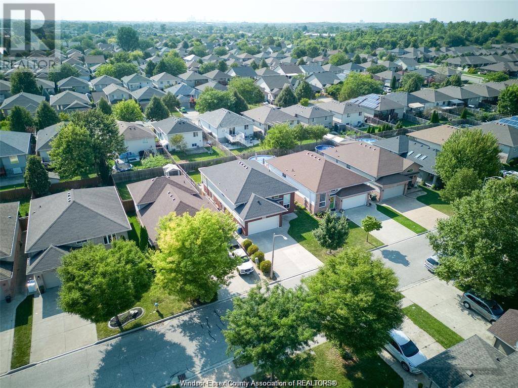 Windsor, ON N8P1Y8,2475 MAITLAND