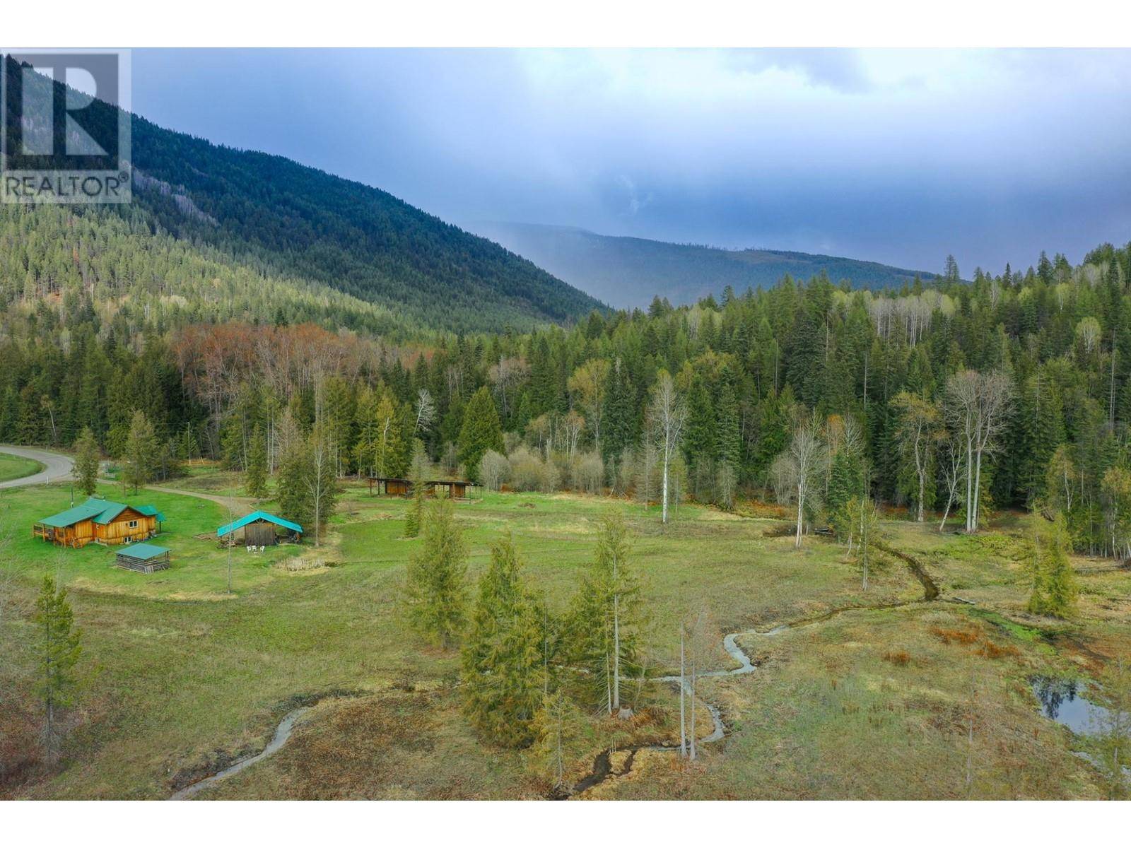 Creston, BC V0B1G1,1097 LAKEVIEW ARROW CREEK Road