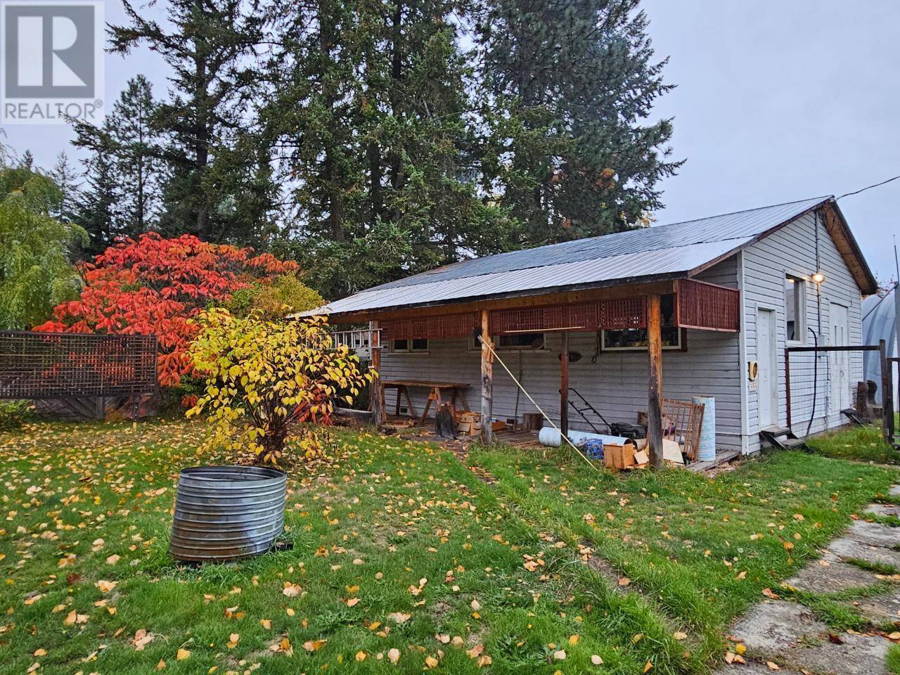 Edgewood, BC V0G1J0,333 MONASHEE Avenue