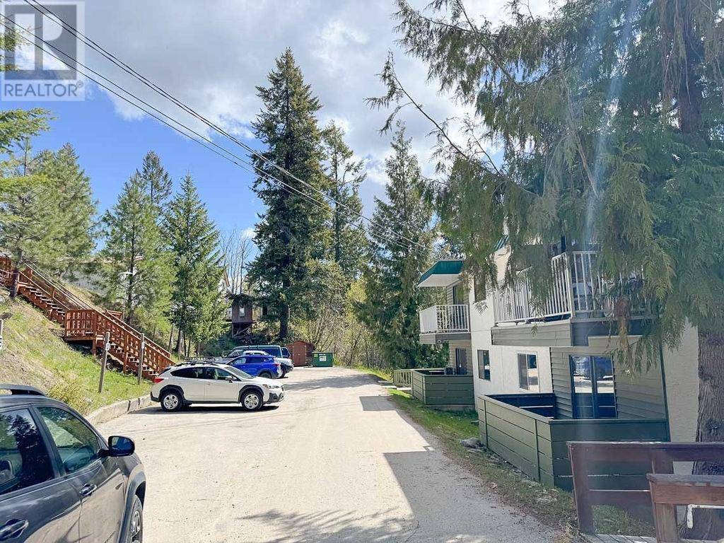 Rossland, BC V0G1Y0,1611 NICKELPLATE RD #308