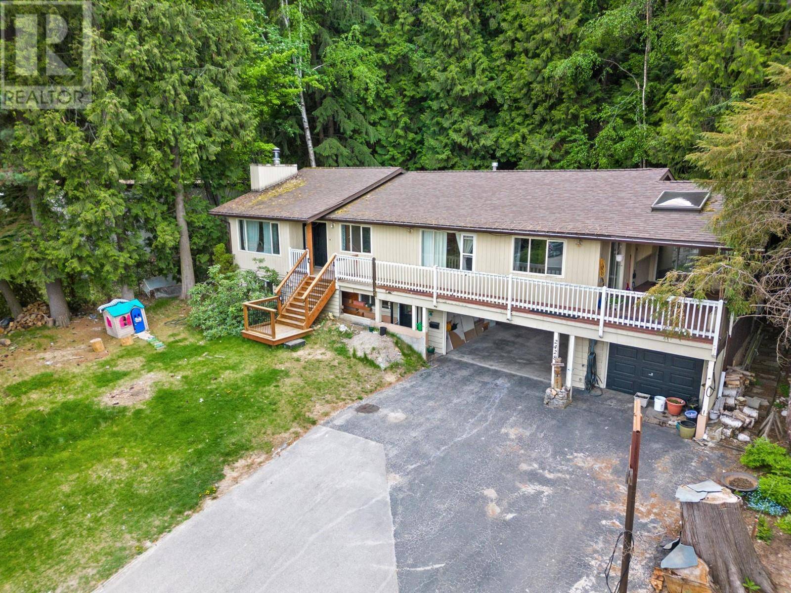 Castlegar, BC V1N4A8,2428 12TH Avenue