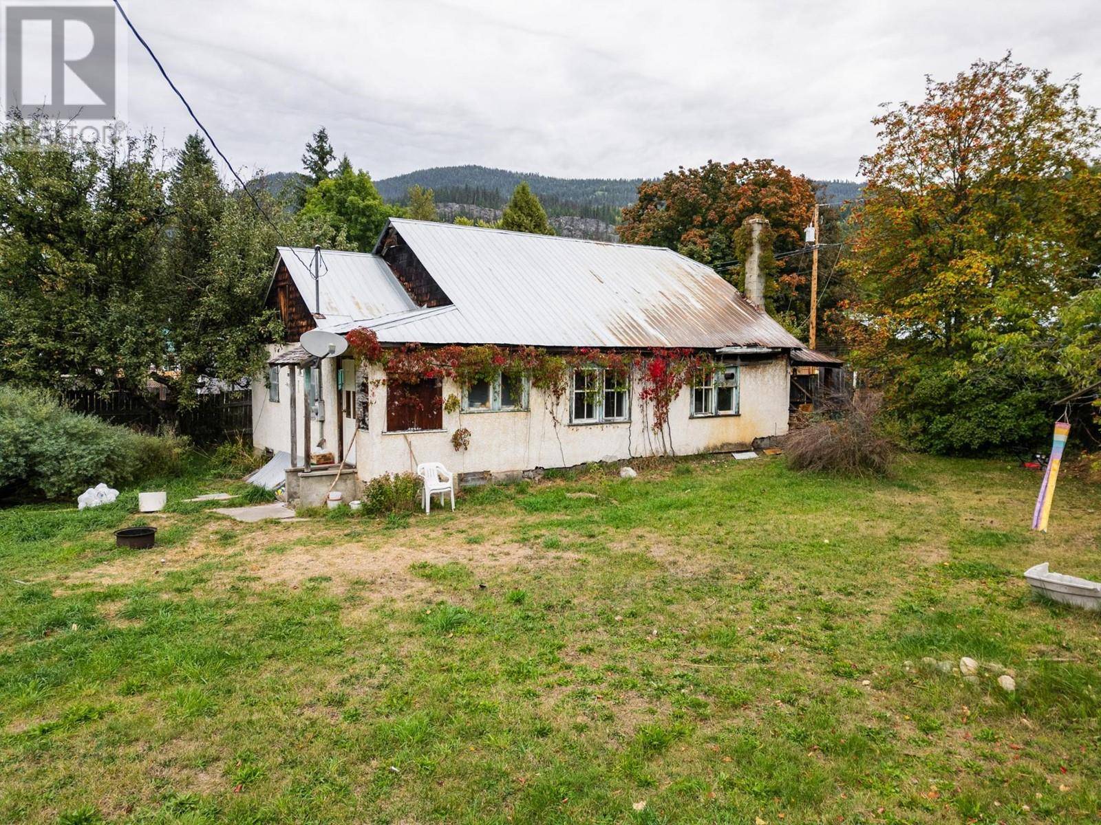 Slocan, BC V0G2C0,713 ARTHUR Street