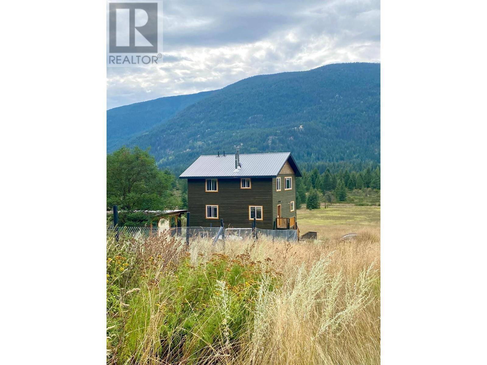 Glade, BC V1N4R5,2284 UPPER GLADE Road