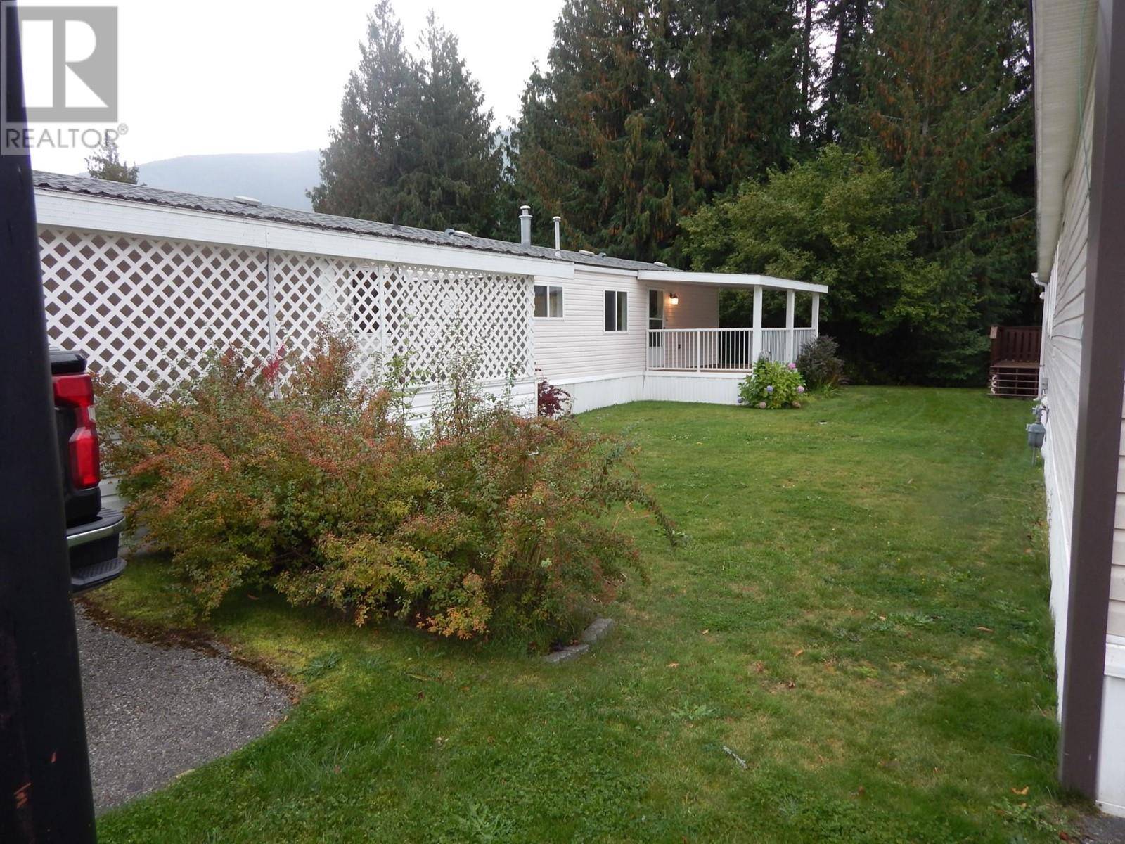 Balfour, BC V1L6S3,7126 3A HWY ##35