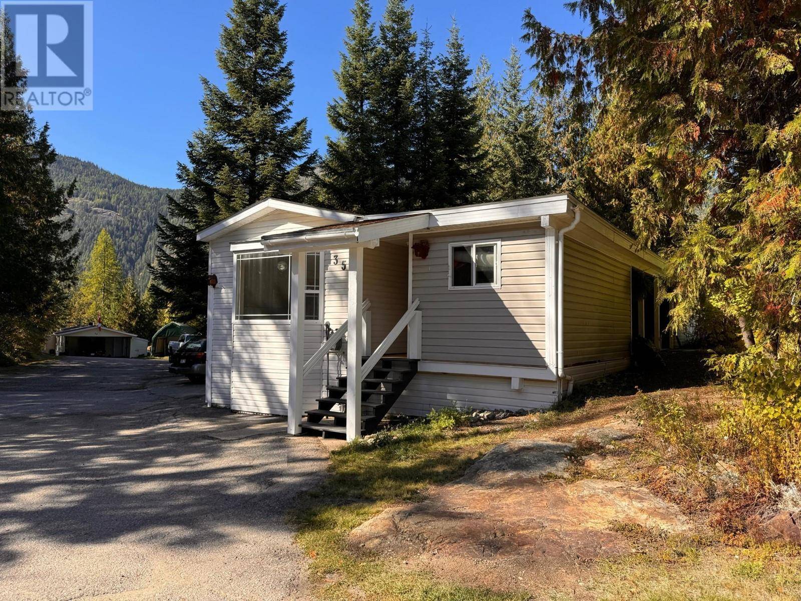 Rossland, BC V0G1Y0,891 MONTE VISTA DR #35