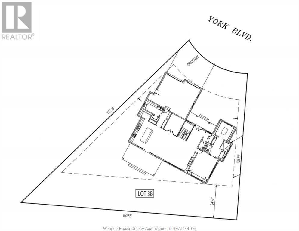 Kingsville, ON N9Y0G3,38 YORK BOULEVARD