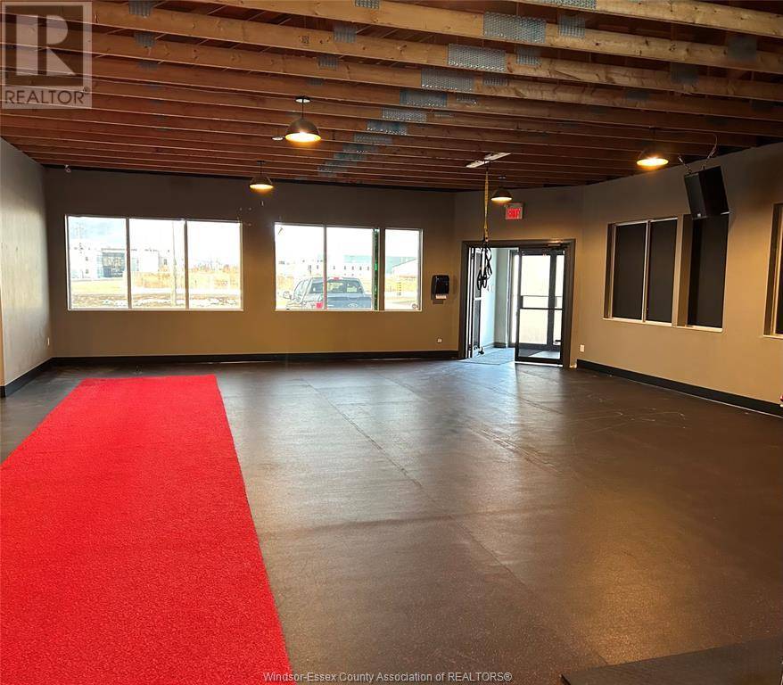 Lakeshore, ON N8N2L9,250 PATILLO