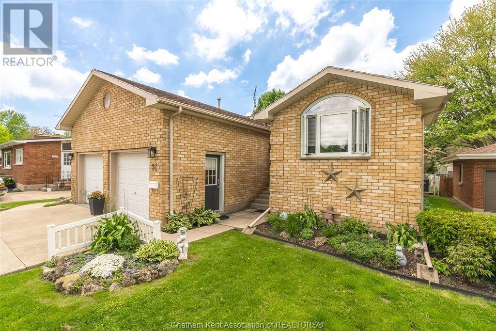 Wallaceburg, ON N8A3L9,51 Pine DRIVE