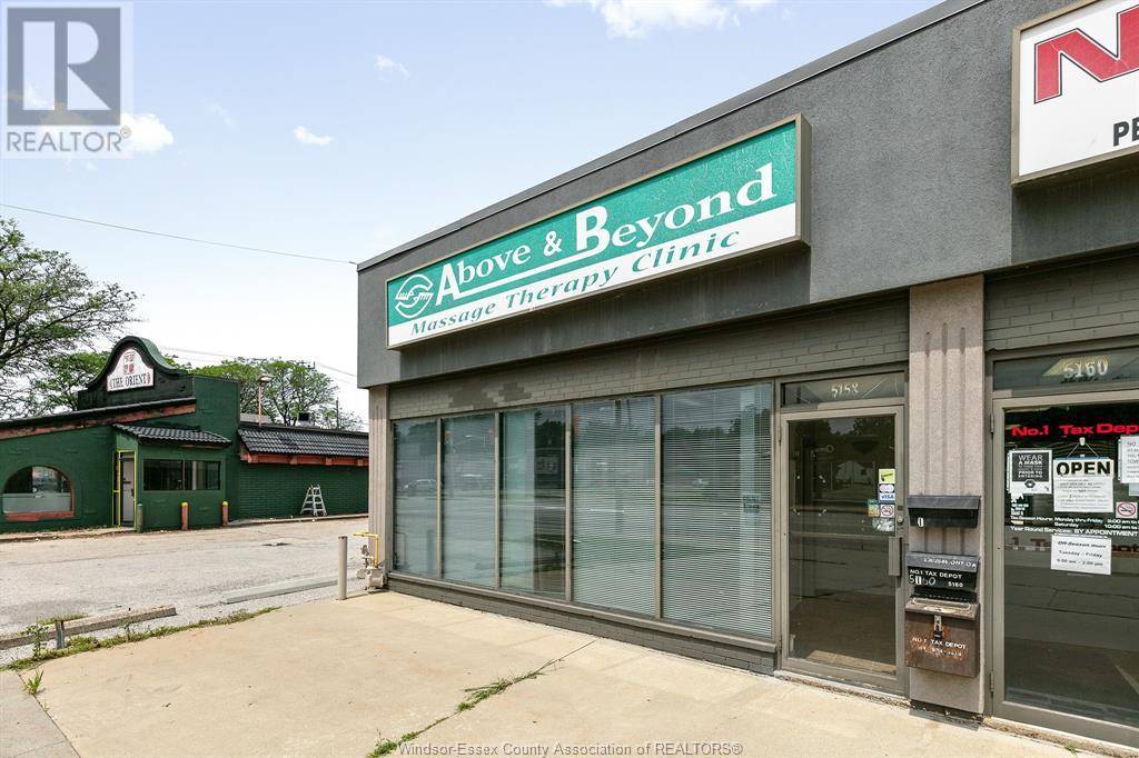 Windsor, ON N8T1C4,5158 TECUMSEH ROAD East