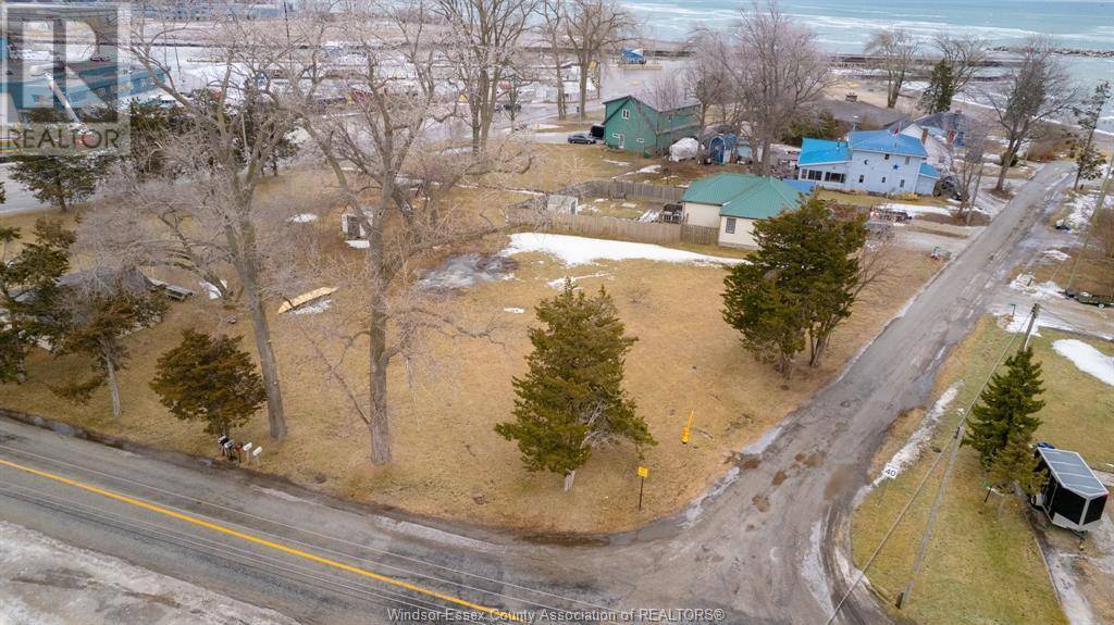 Leamington, ON N0P2P0,5 BEACH