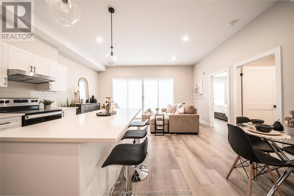 Chatham, ON N7M6K5,175 Churchill Park RD #217