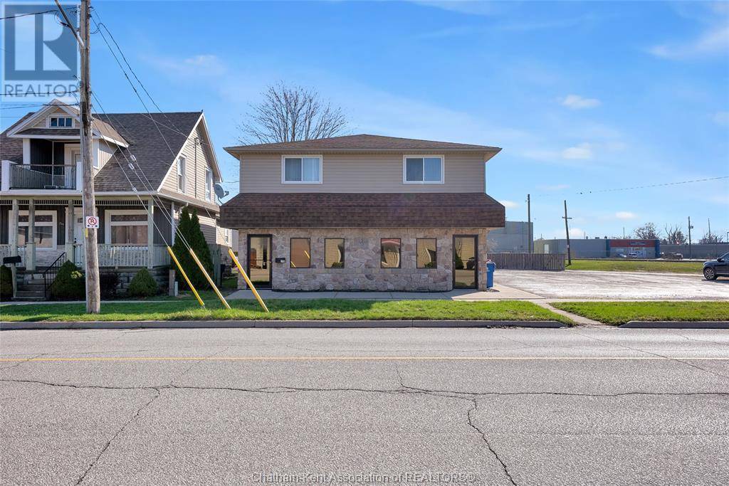 Chatham, ON N7M4T2,255A William STREET South