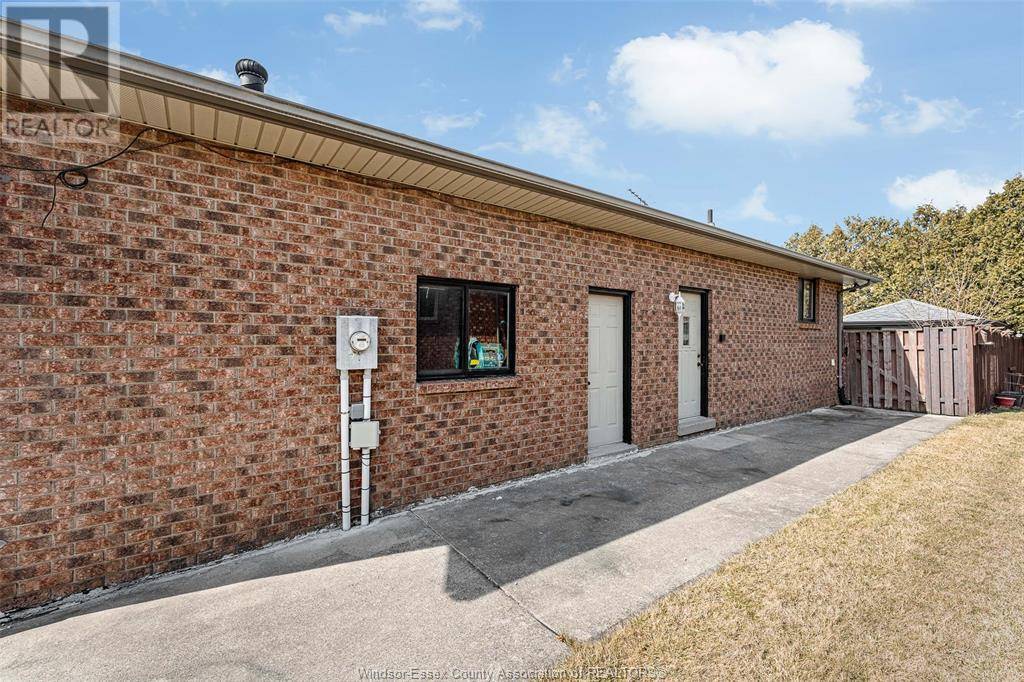 Tecumseh, ON N9K1B5,12310 CANDLEWOOD