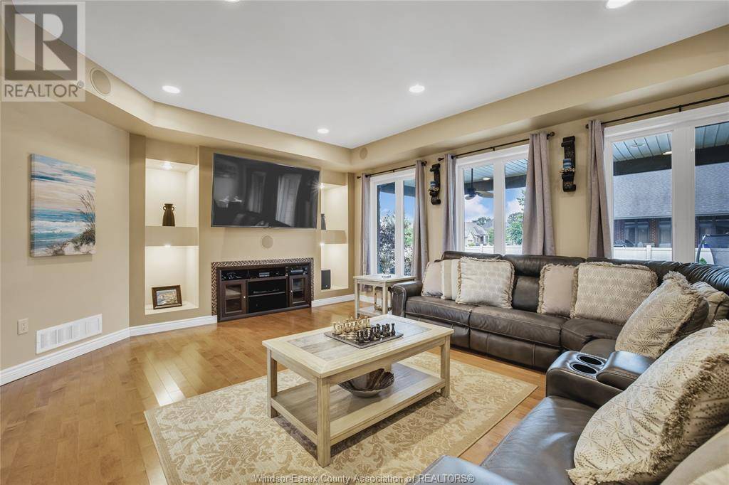 Tecumseh, ON N9K0A3,12337 CANDLEWOOD DRIVE