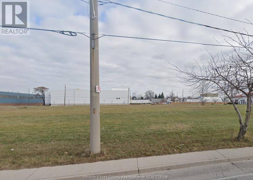 Windsor, ON N8W5C2,1504 MCDOUGALL STREET